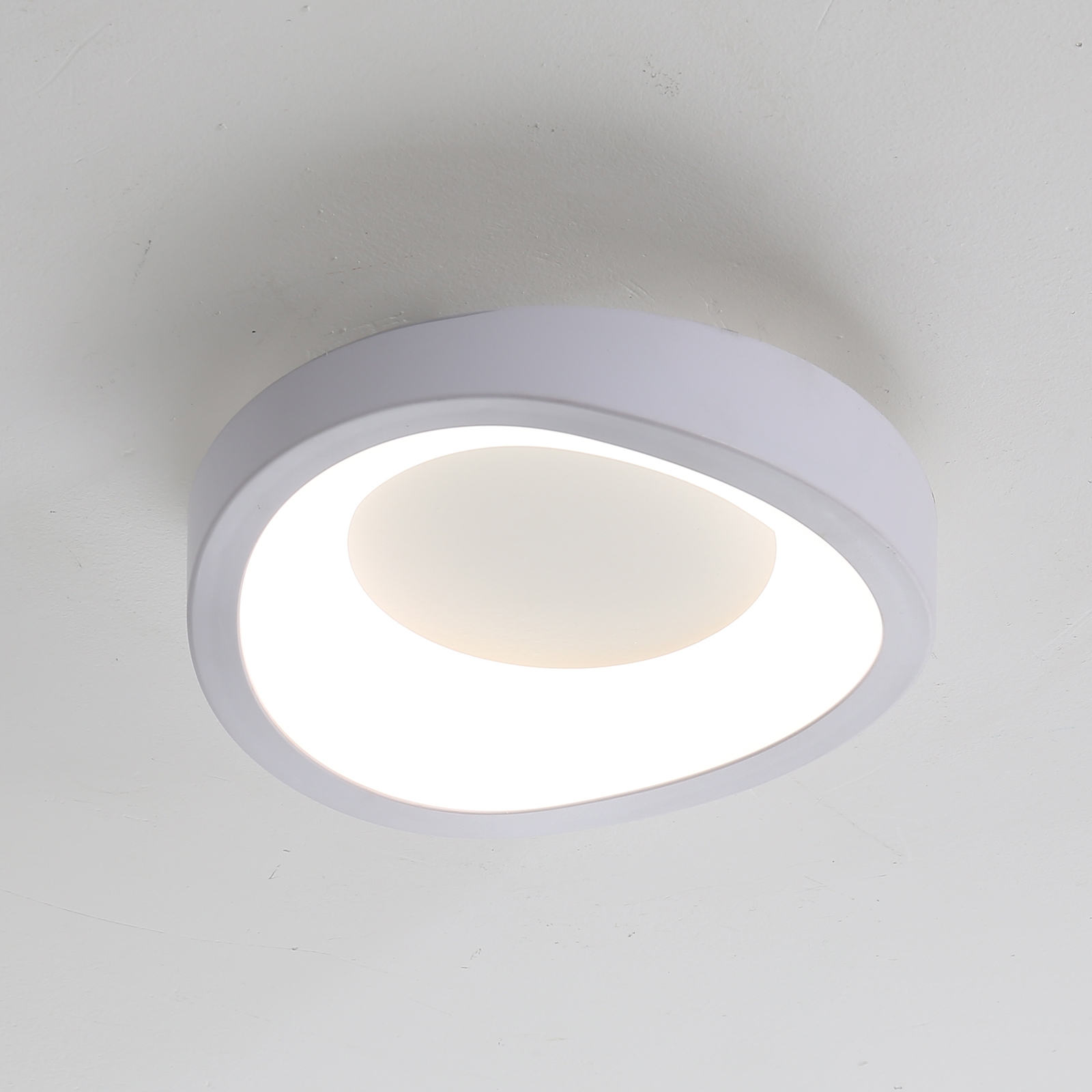 Led Flush Mount Ceiling Light Black  4000 k 10 W  8 inch